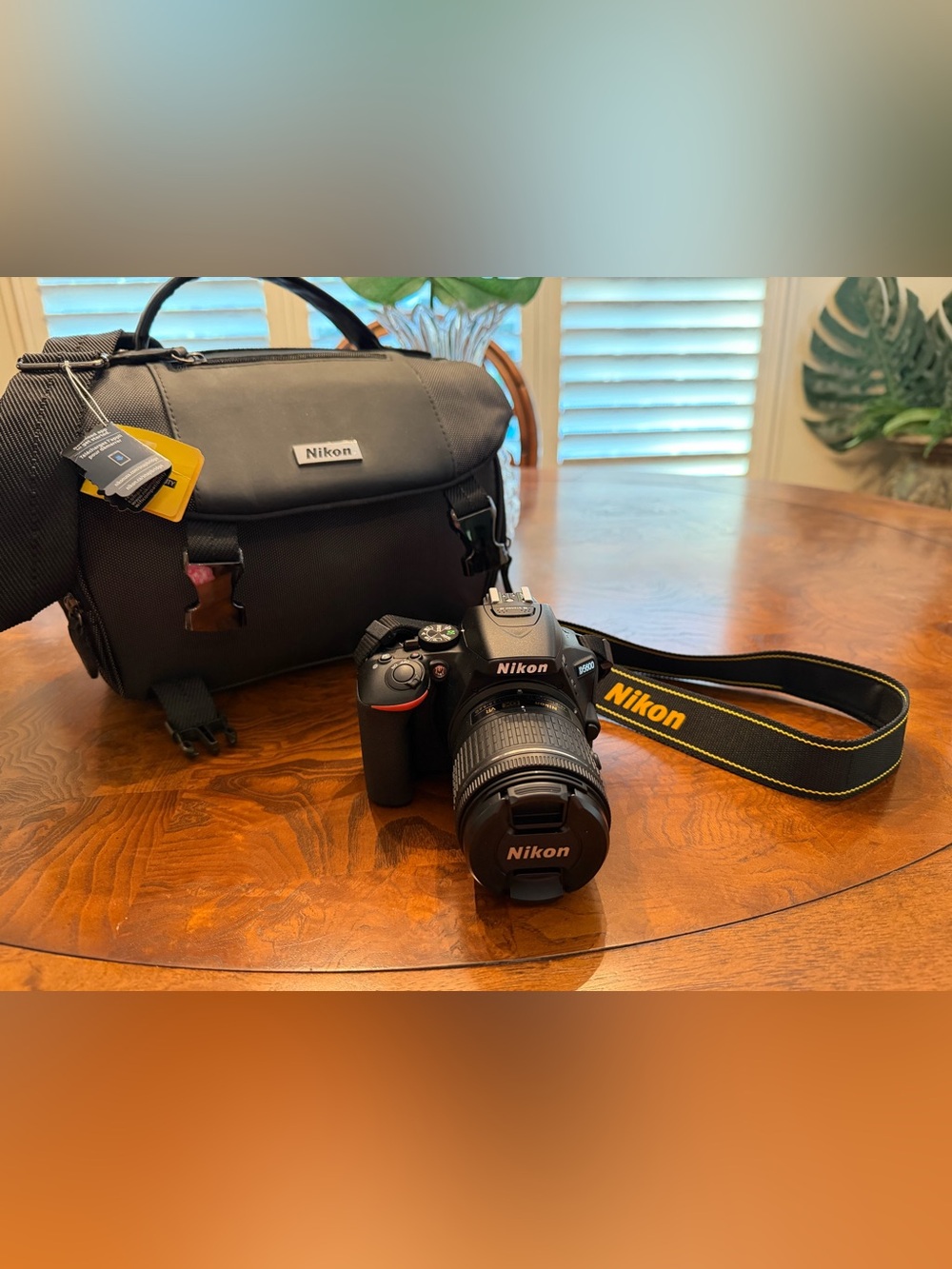 Nikon D5600 - Picture 2 of 14